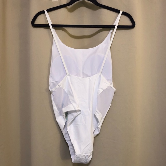 F21 mesh panel one piece swimsuit - Picture 5 of 8